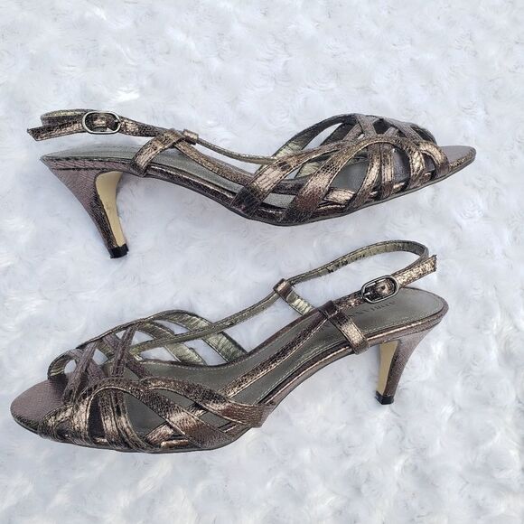 Adrianna Papell size 7M metallic strap open toe heels - Picture 1 of 9